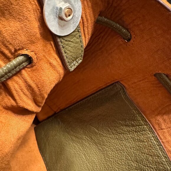 Tory Burch Green Miller Bucket Bag- Gorgeous! - Picture 10 of 11